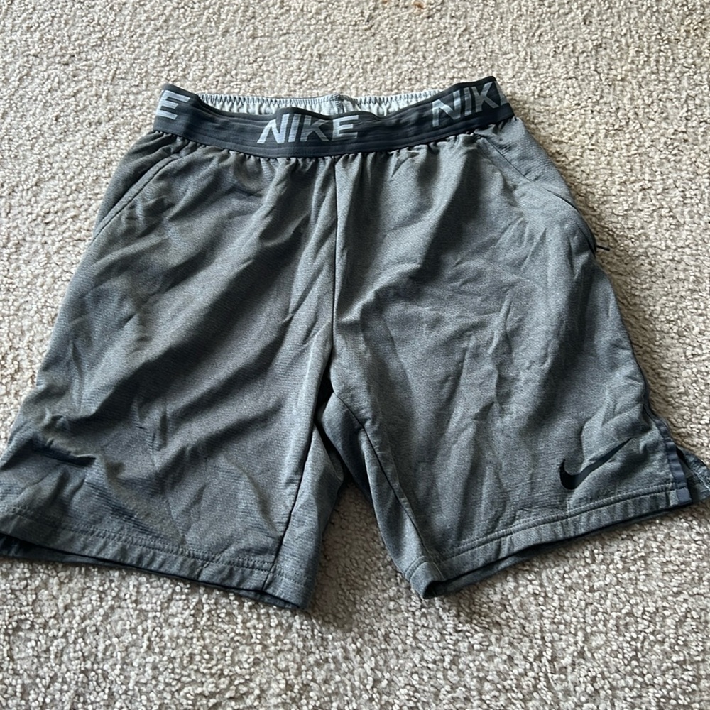 Mens Nike shorts size small
